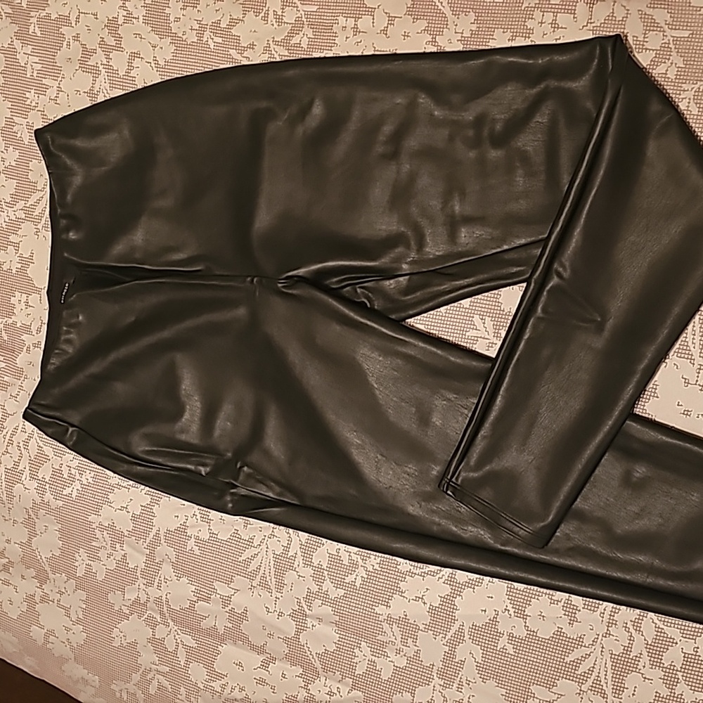 Halogen faux leather leggings
